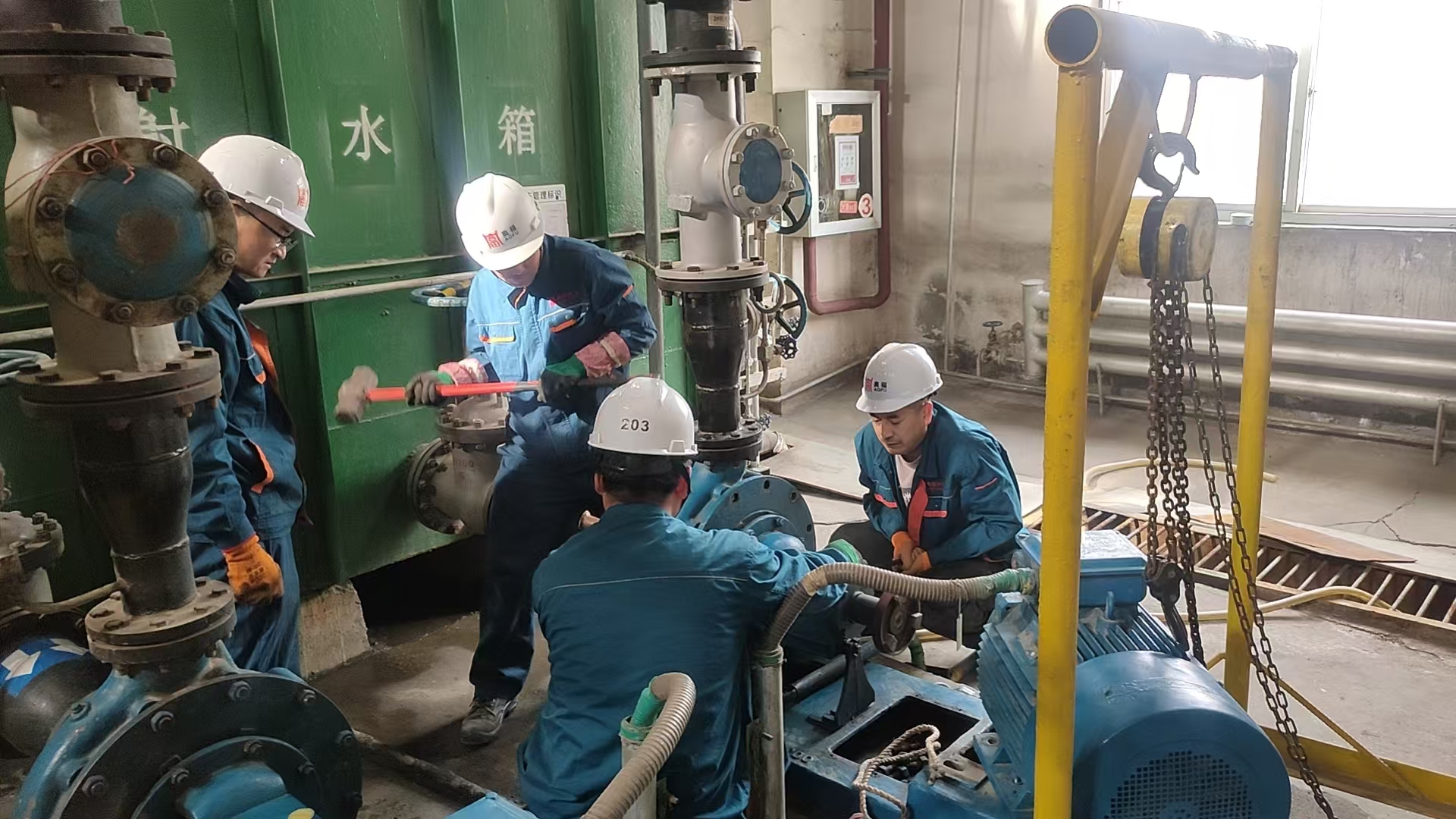 防寒保供筑防线 精建细护稳发电——白银尊龙集团官网圆满实现汽轮机冬季专项运维 防寒保供筑防线 精建细护稳发电——白银尊龙集团官网圆满实现汽轮机冬季专项运维
